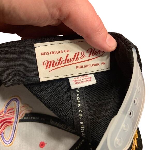 Miami heat basketball NBA snapback Mitchell & Ness highlighter pop hat! Like new - Picture 5 of 6